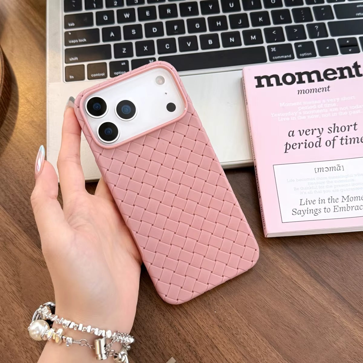 Mesh Pro Atmungsaktive Silikonhülle – iPhone