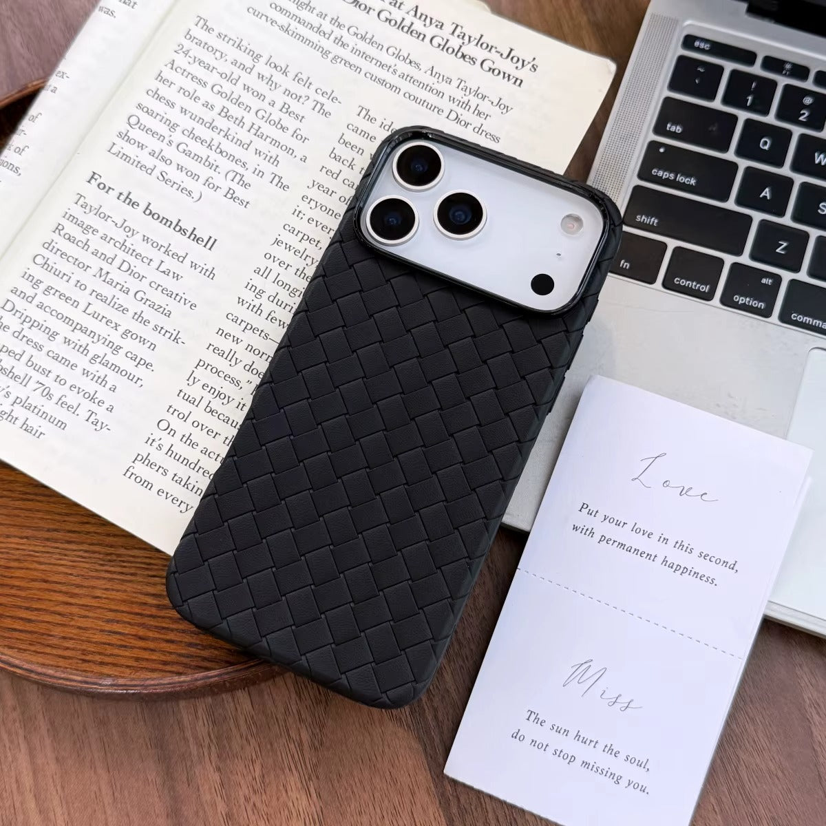 Mesh Pro Atmungsaktive Silikonhülle – iPhone