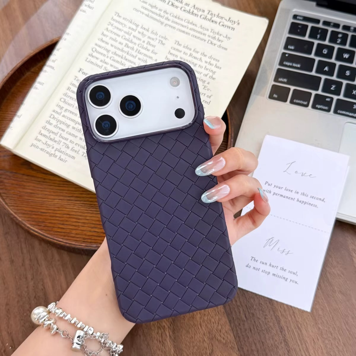 Mesh Pro Atmungsaktive Silikonhülle – iPhone